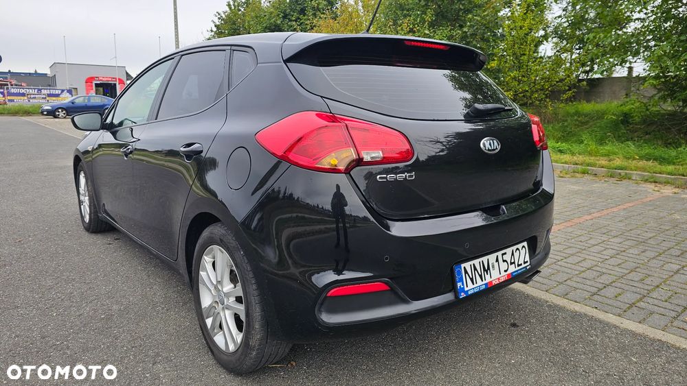 Kia Ceed - 8