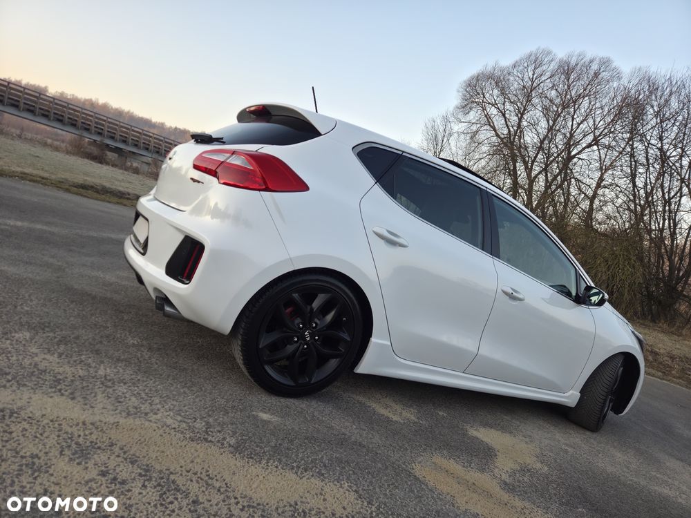 Kia Ceed 1.6 T-GDI GT-Challenge - 5