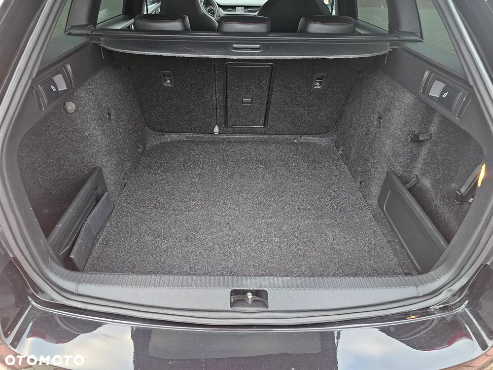 Skoda Octavia 2.0 TSI RS DSG - 24