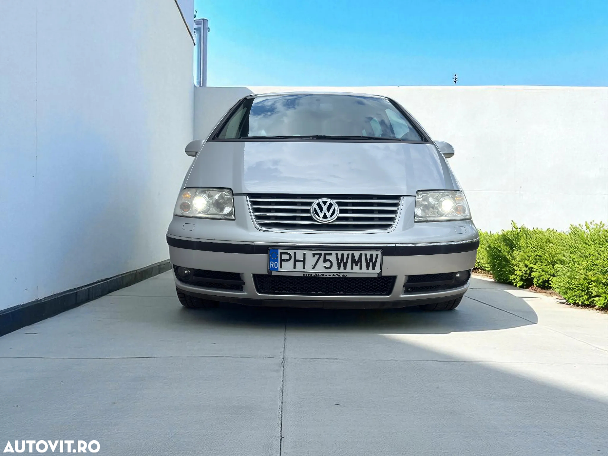 Volkswagen Sharan 2.0 TDI DPF Exclusive Edition - 2