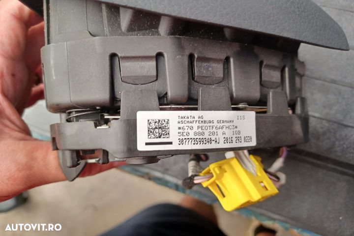 Airbag volan / sofer 5E0880201A PIESA NOUA 5E0880201A Skoda Superb 2 - 5