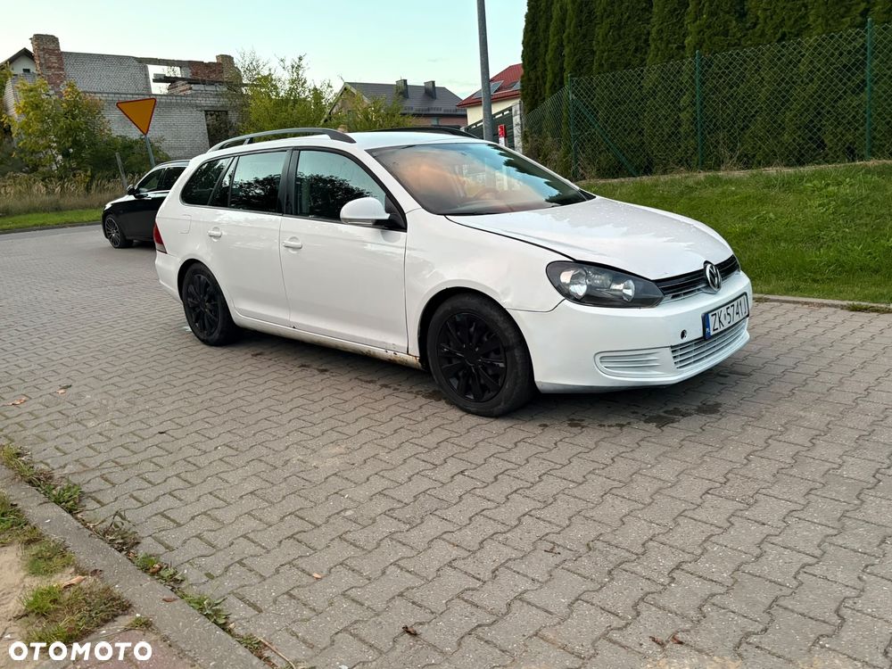 Volkswagen Golf - 5