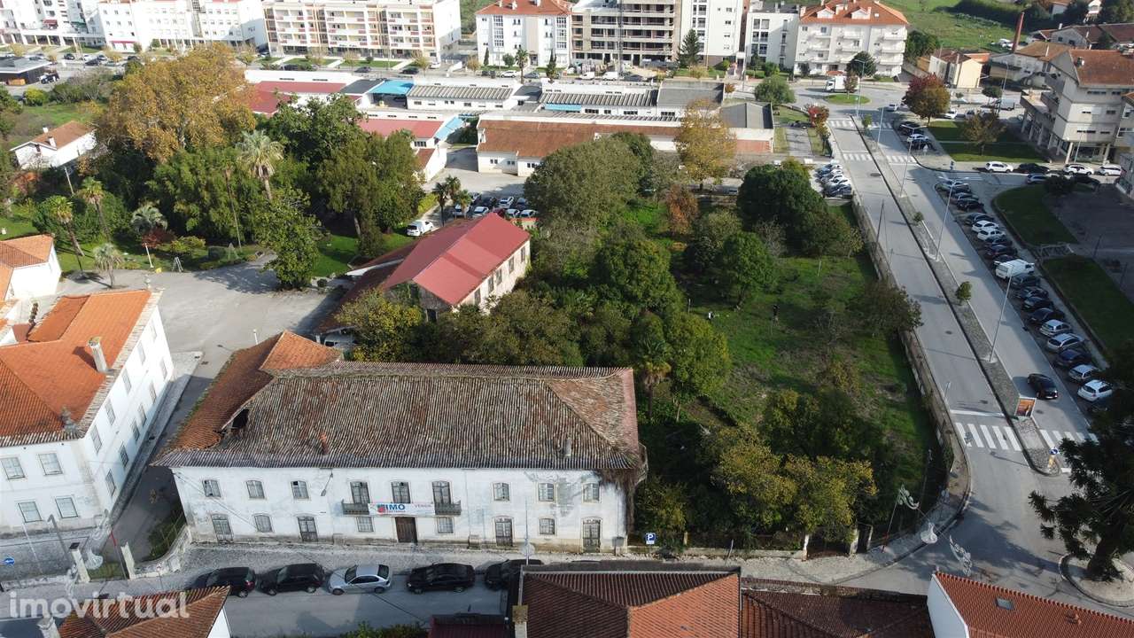 Edifício senhorial - Centro de Anadia - Grande imagem: 4/41