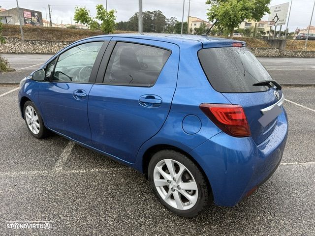 Toyota Yaris 1.5 HSD Comfort +P.Style+Navi - 7