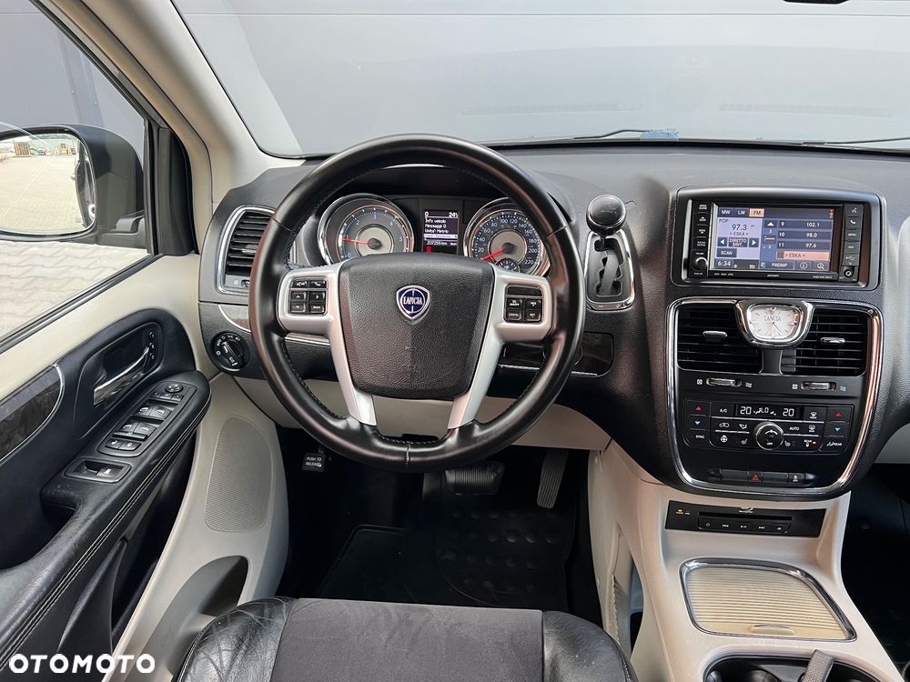 Lancia Voyager 2.8 Multijet 16v Platinum - 10