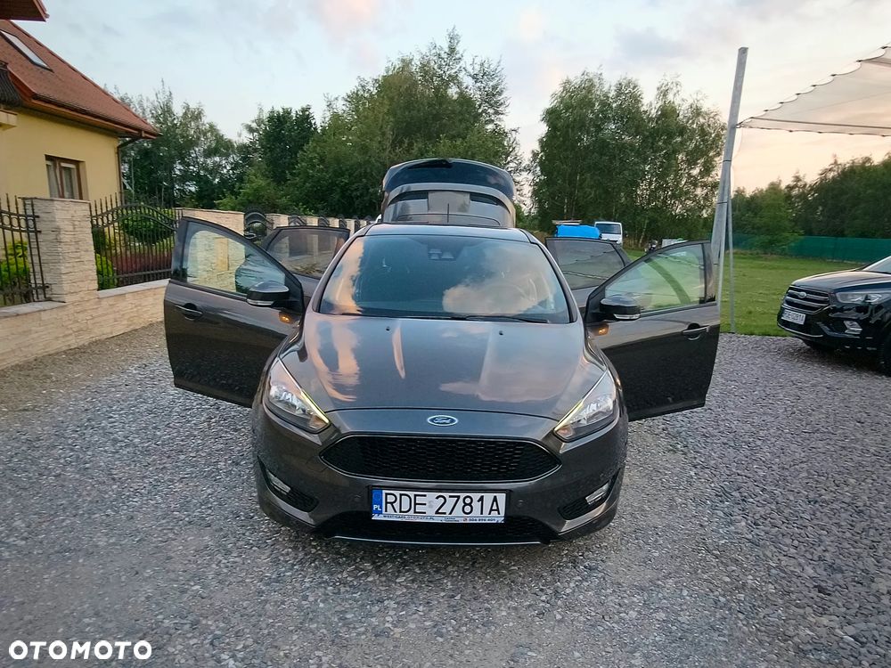 Ford Focus 1.0 EcoBoost ST-Line - 12
