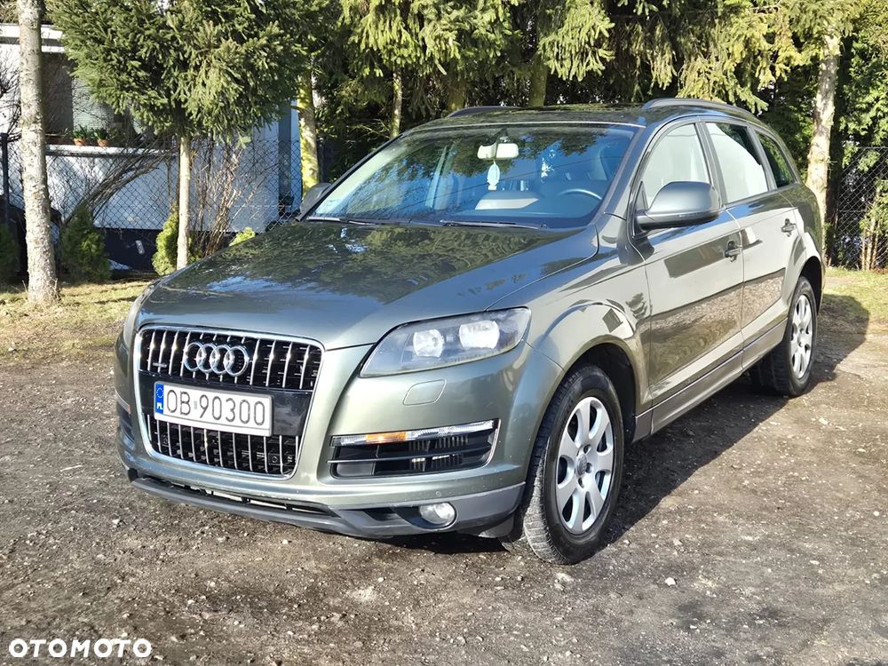 Audi Q7 - 1