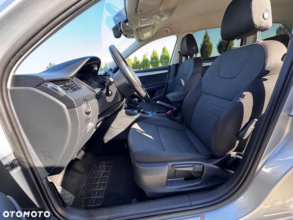 Skoda Octavia 2.0 TDI 4x4 Elegance DSG - 8