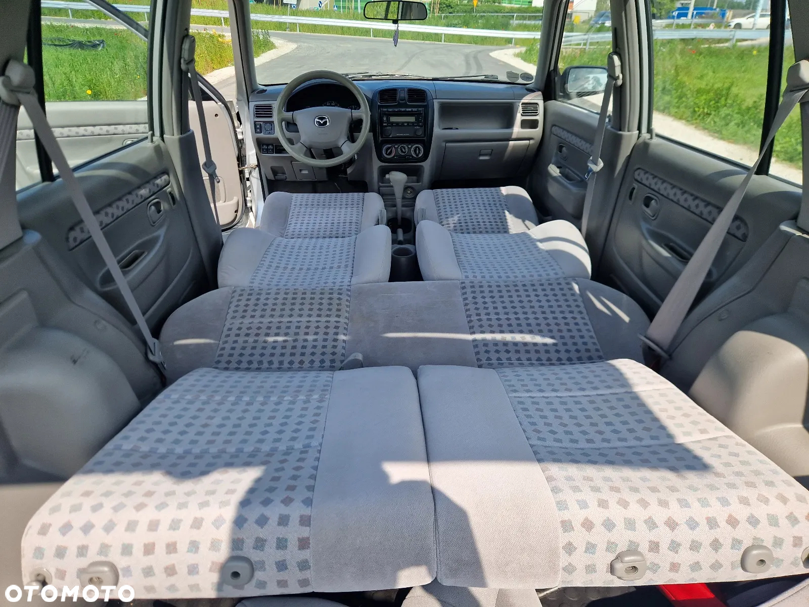 Mazda Demio - 19
