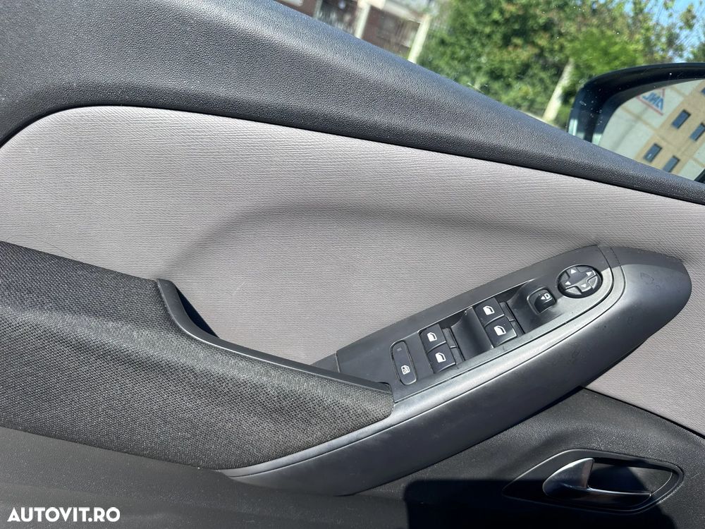 Citroën C4 Space Tourer PureTech 130 Stop&Start EAT8 SELECTION - 14
