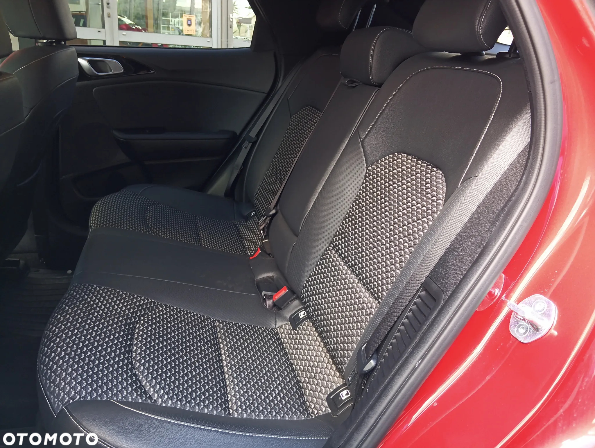 Kia XCeed 1.6 CRDi mHEV L Business Line DCT - 17