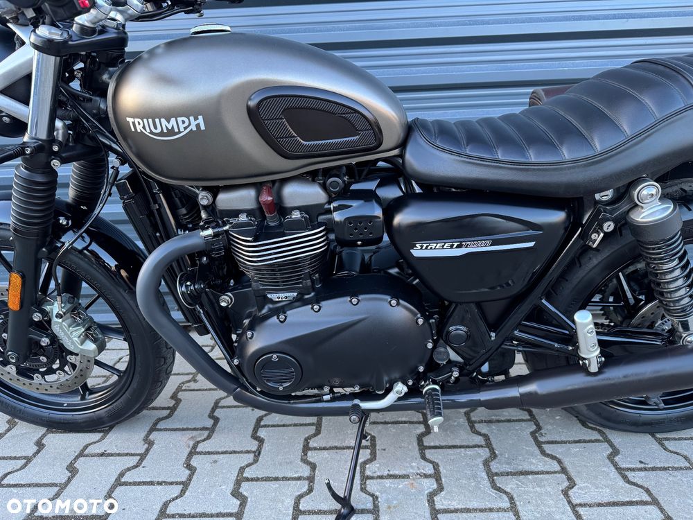 Triumph Street Twin - 15