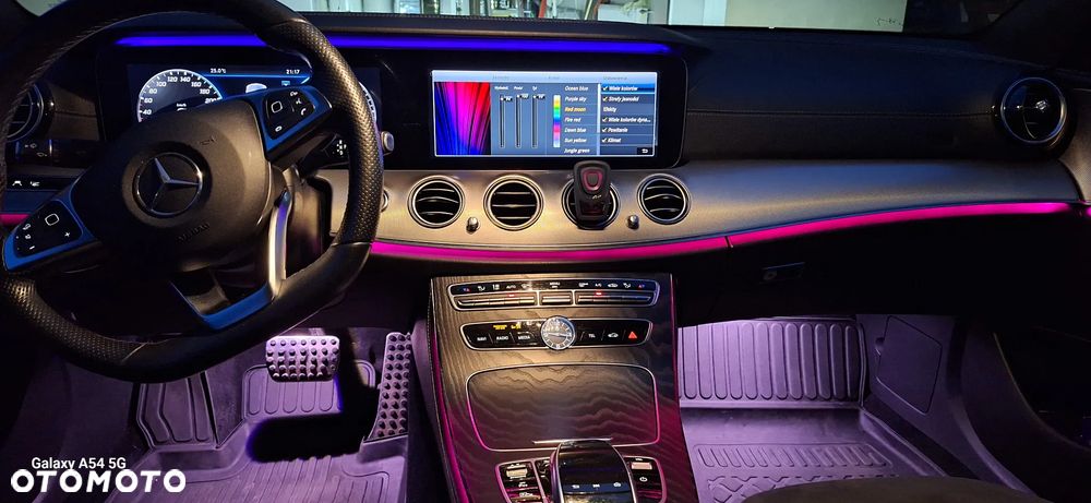 Mercedes-Benz Klasa E 220 d 4Matic 9G-TRONIC AMG Line - 21