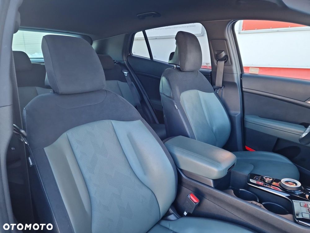 Kia Sportage 1.6 T-GDI Anniversary 2WD DCT - 27