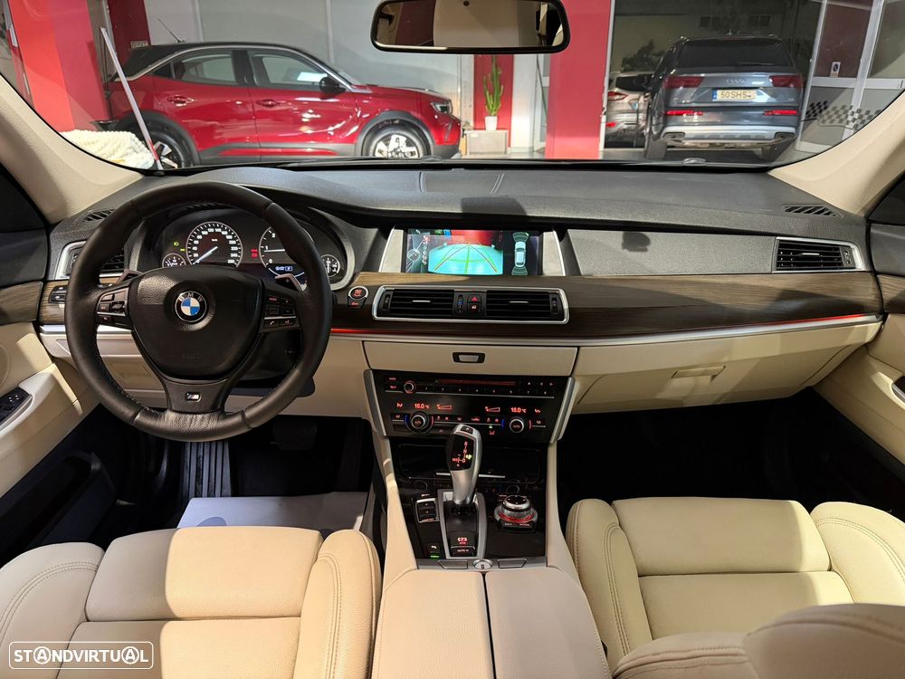 BMW 520 Gran Turismo d Line Luxury - 7