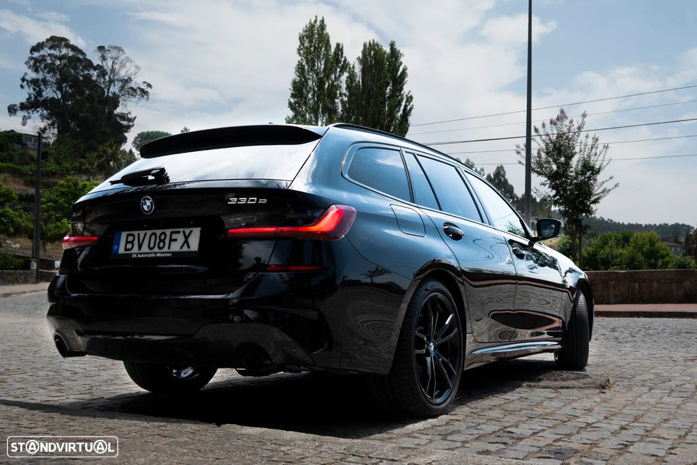 BMW 330 e Touring Pack Desportivo M Auto - 4