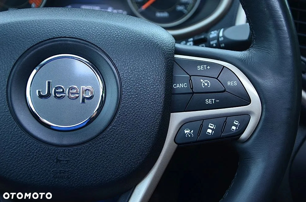 Jeep Cherokee 2.0 MJD Active Drive II Limited - 27
