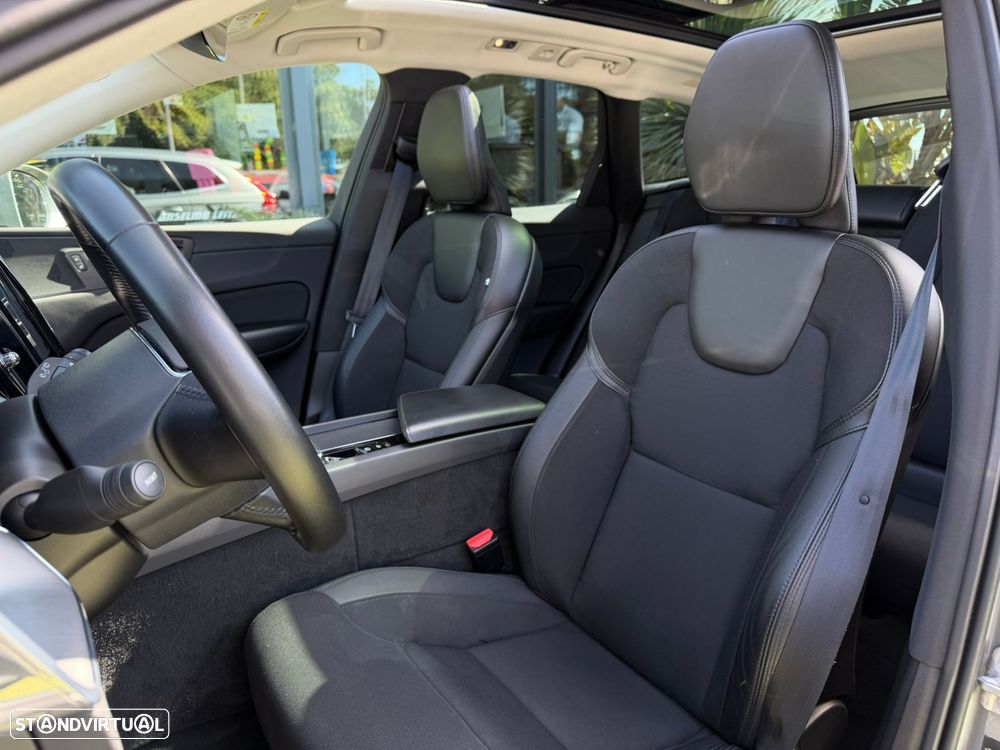 Volvo XC 60 2.0 T8 PHEV Momentum Plus AWD - 18