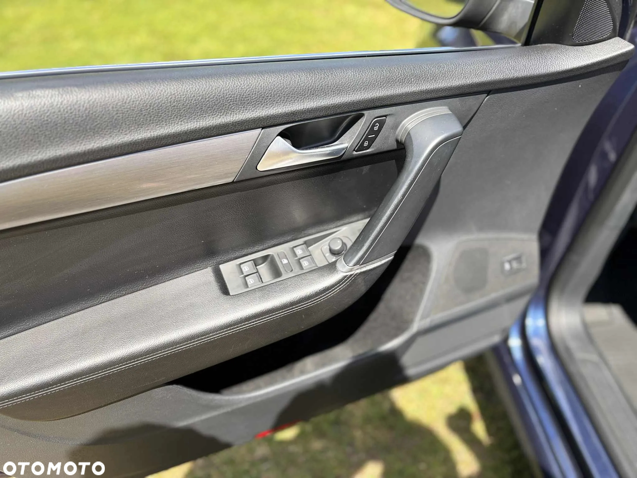 Volkswagen Passat 1.6 TDI Comfortline - 19