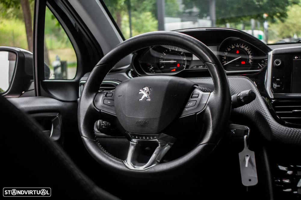 Peugeot 2008 1.2 PureTech Active - 31
