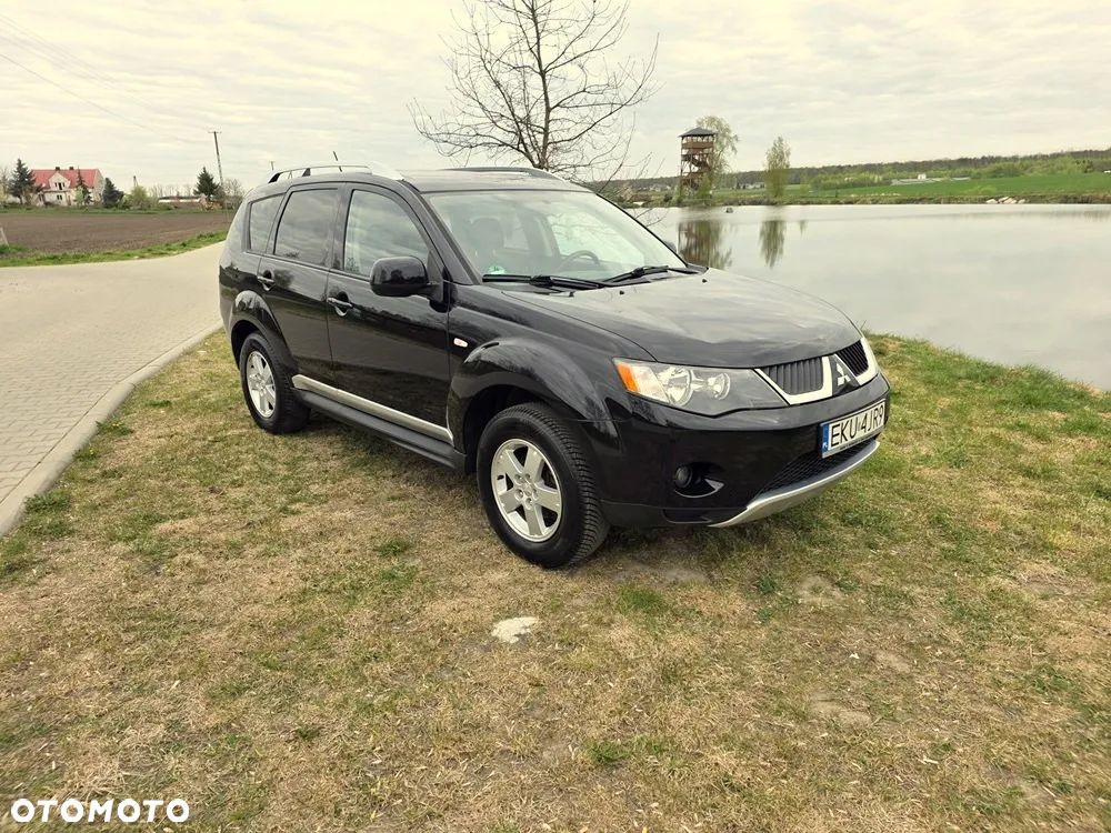 Mitsubishi Outlander 2.4 Intense - 13