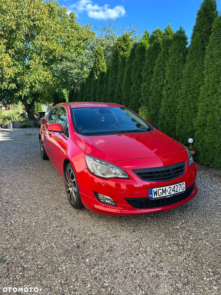 Opel Astra 1.6 T Cosmo - 1