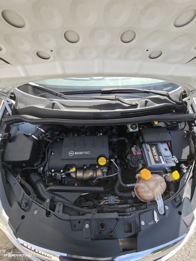 Opel Corsa 1.2 Street Edition 129g - 2