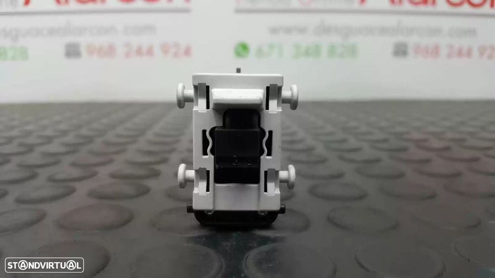 COMANDO ELEVADOR DE VIDRO TRASEIRO ESQUERDO MERCEDES-BENZ CLK 2005 -A2098203510 - 2