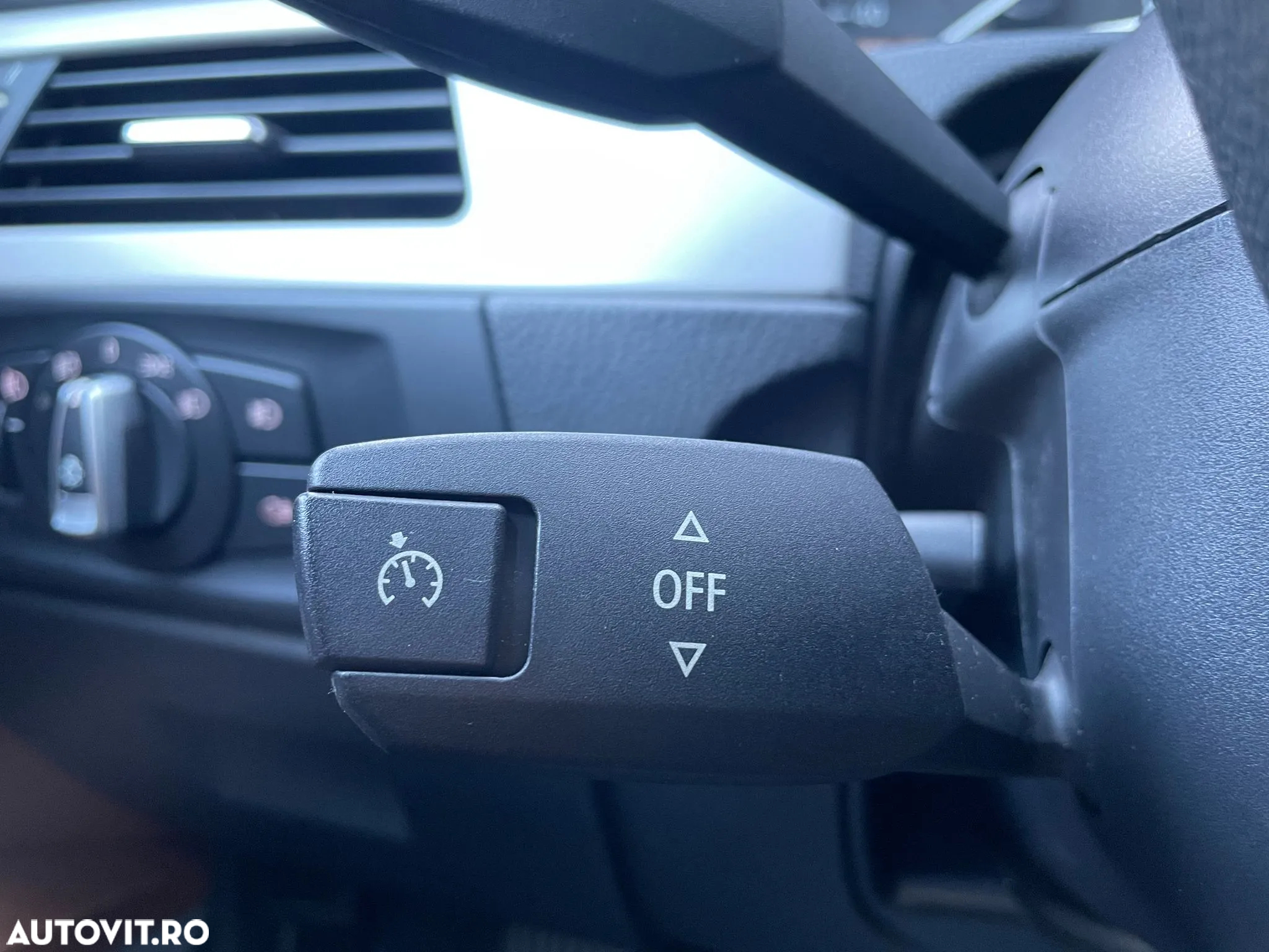 BMW Seria 3 318d DPF Edition Exclusive - 14
