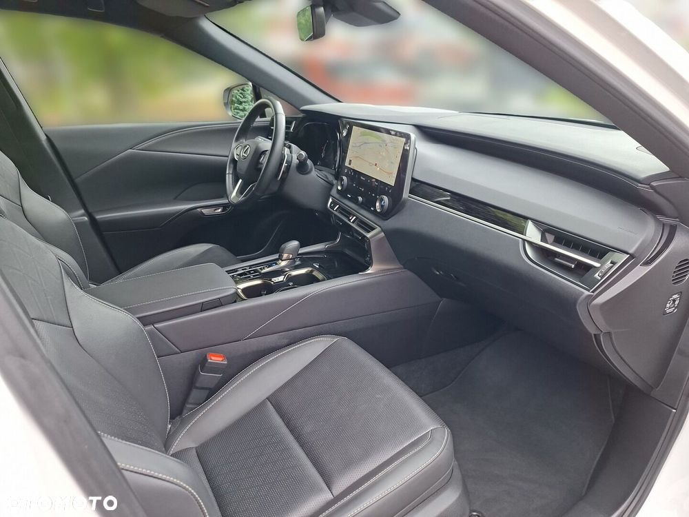Lexus RX - 17