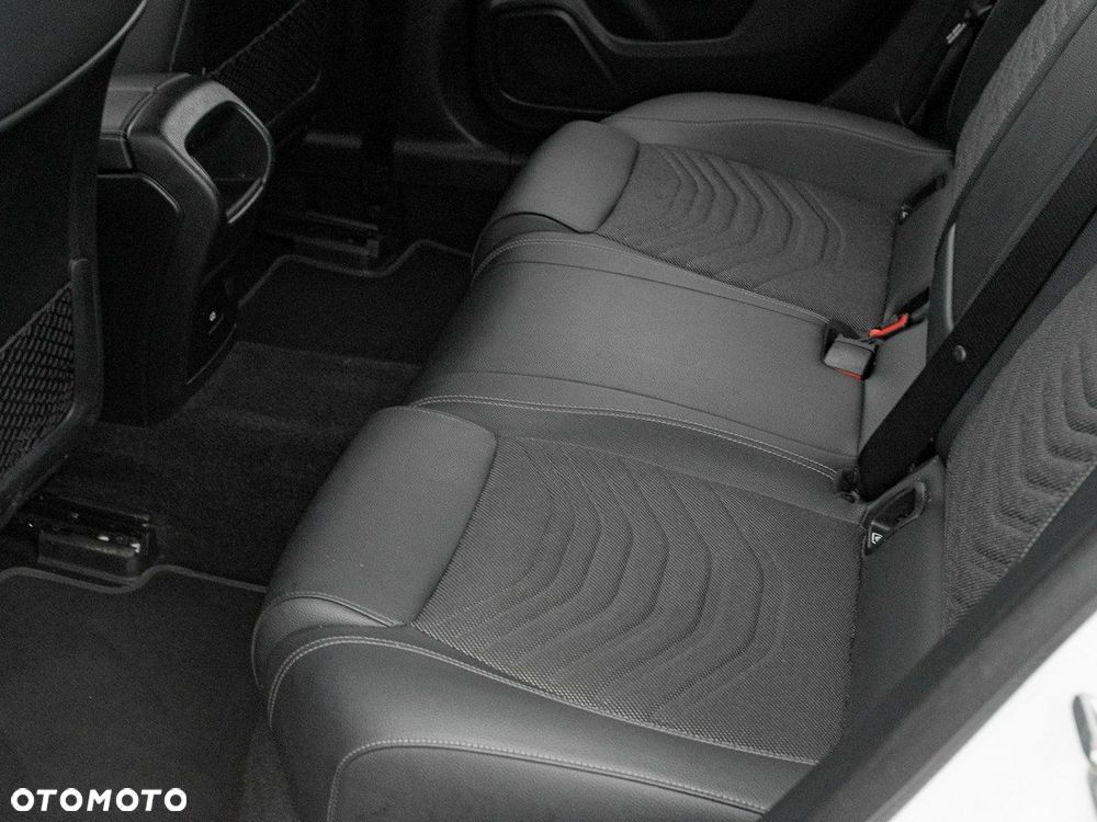 Mercedes-Benz Klasa A 200 Progressive 7G-DCT - 24
