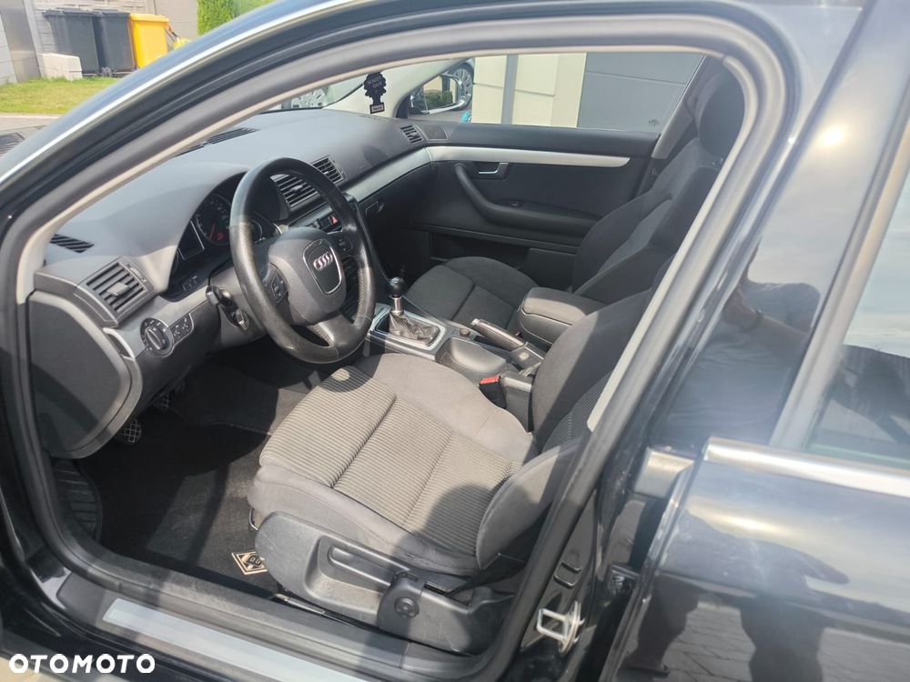 Audi A4 Avant 2.0 TDI DPF - 14