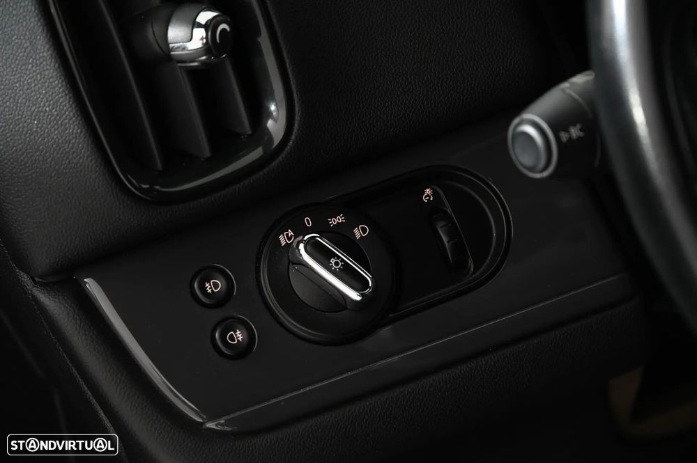 MINI Countryman Cooper D - 32