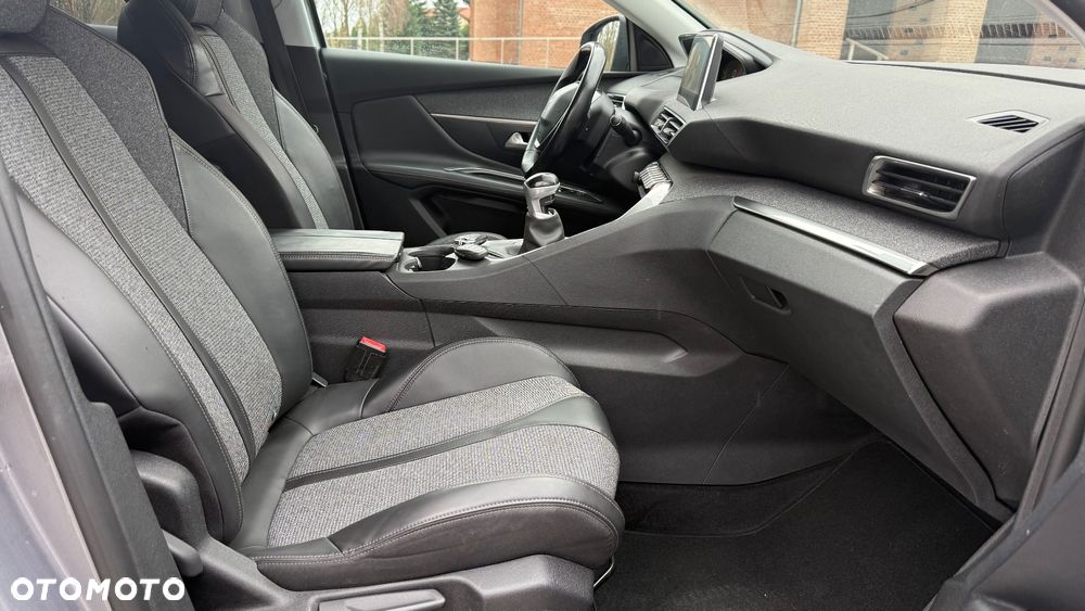 Peugeot 3008 1.6 BlueHDi Allure S&S - 24