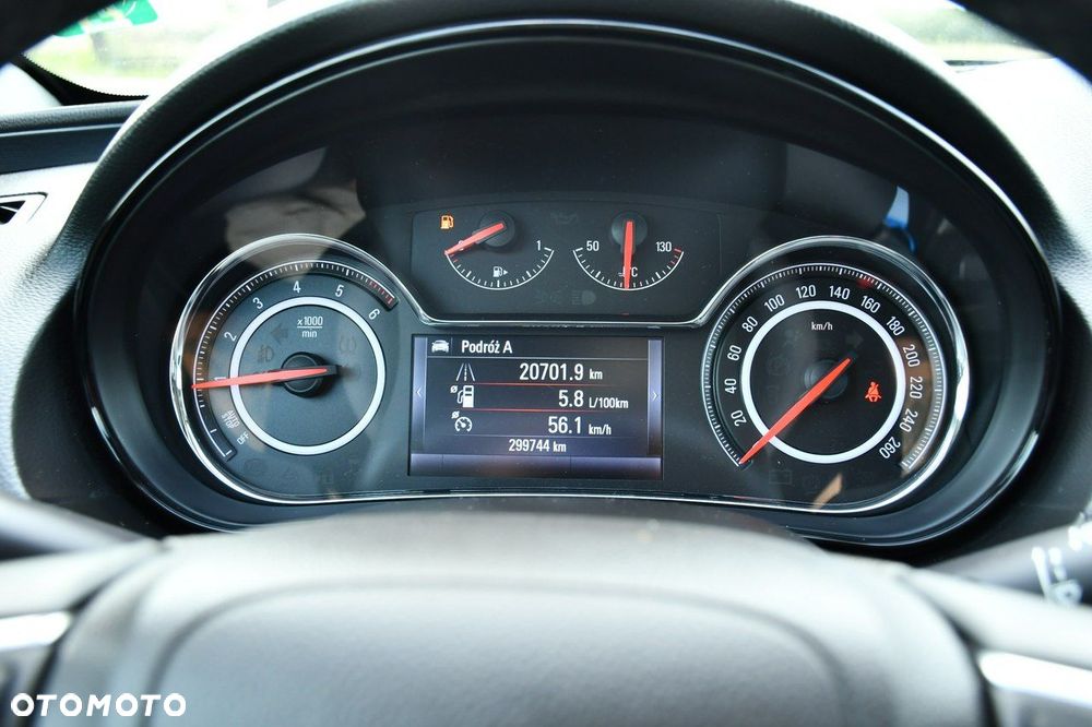 Opel Insignia - 29