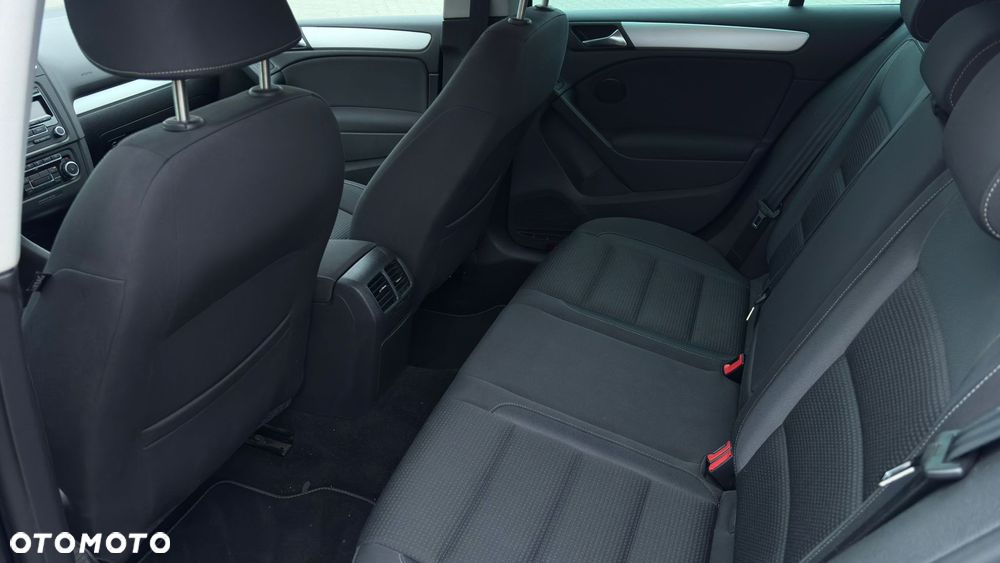 Volkswagen Golf 1.2 TSI BMT Comfortline - 11