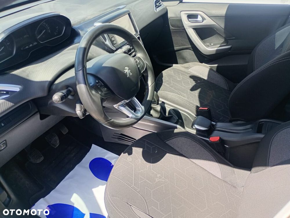 Peugeot 2008 PureTech 82 Active - 10