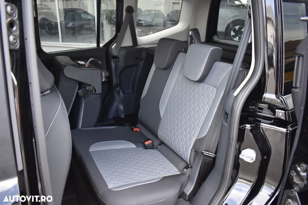 Ford Tourneo Courier - 14
