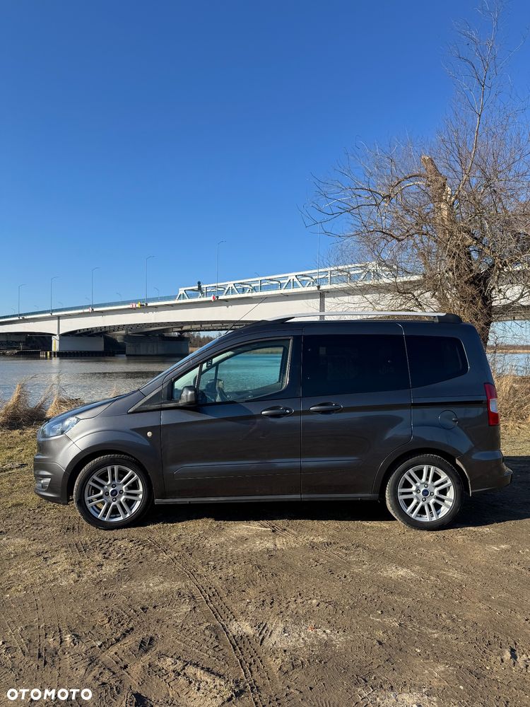 Ford Tourneo Courier 1.5 TDCi Trend - 4