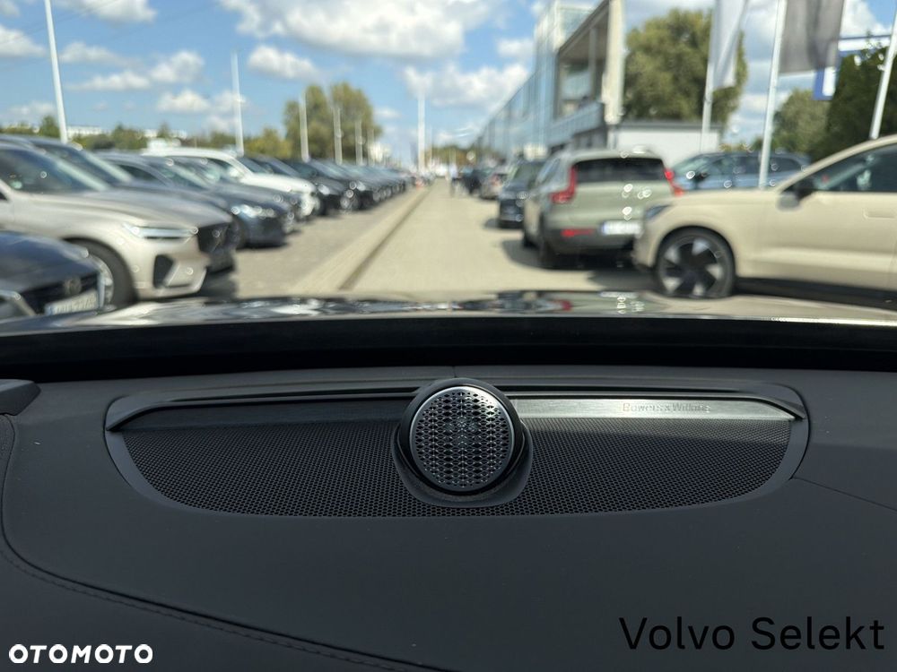 Volvo XC 90 - 31
