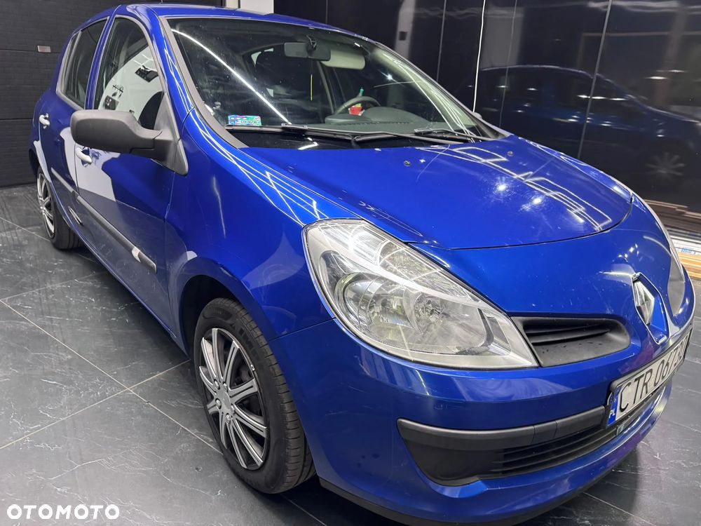 Renault Clio 1.2 16V Authentique - 9