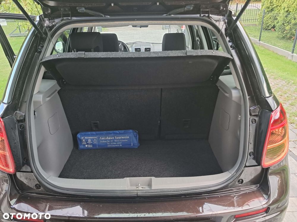 Suzuki SX4 Classic 1.6 VVT 4x4 Style - 11