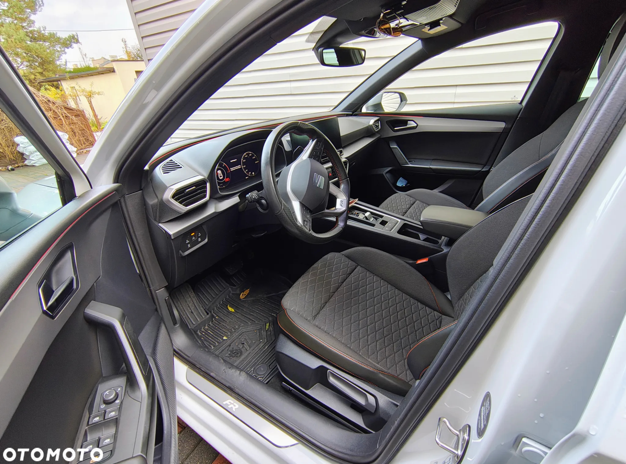 Seat Leon Sportstourer 1.4 e-Hybrid DSG FR Plus - 6