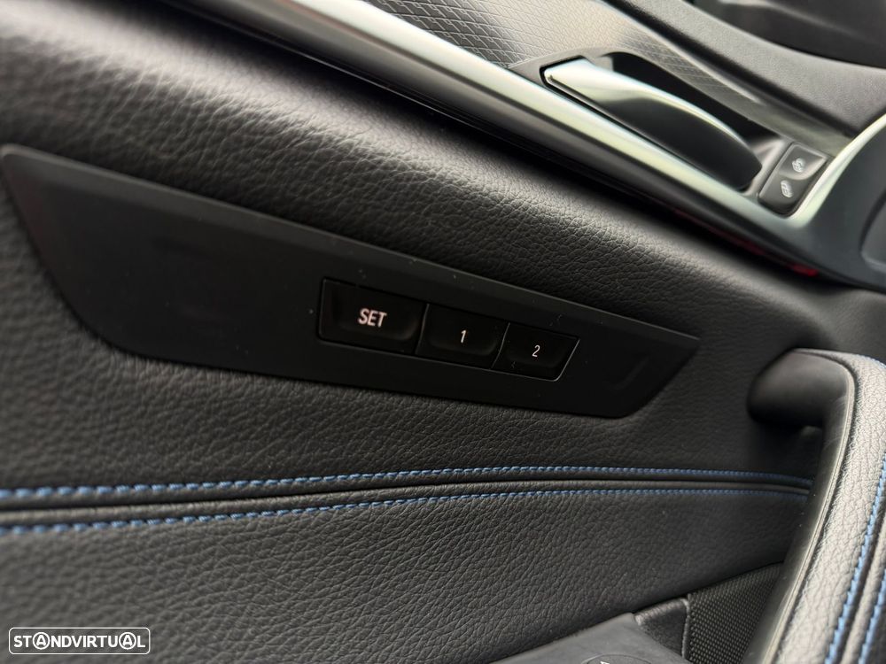 BMW 530 e Pack Desportivo M - 18