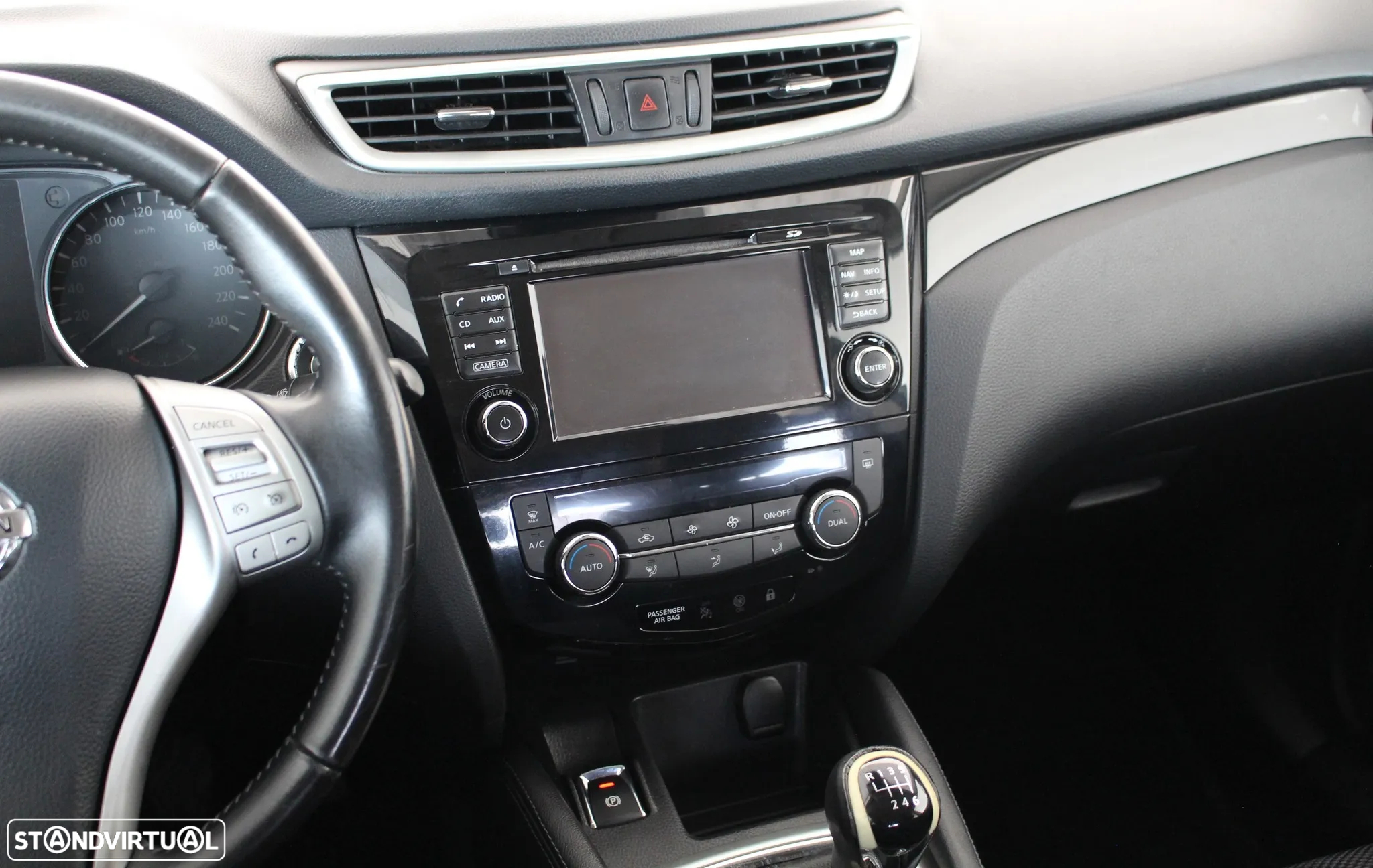 Nissan Qashqai 1.5 dCi N-Connecta - 14