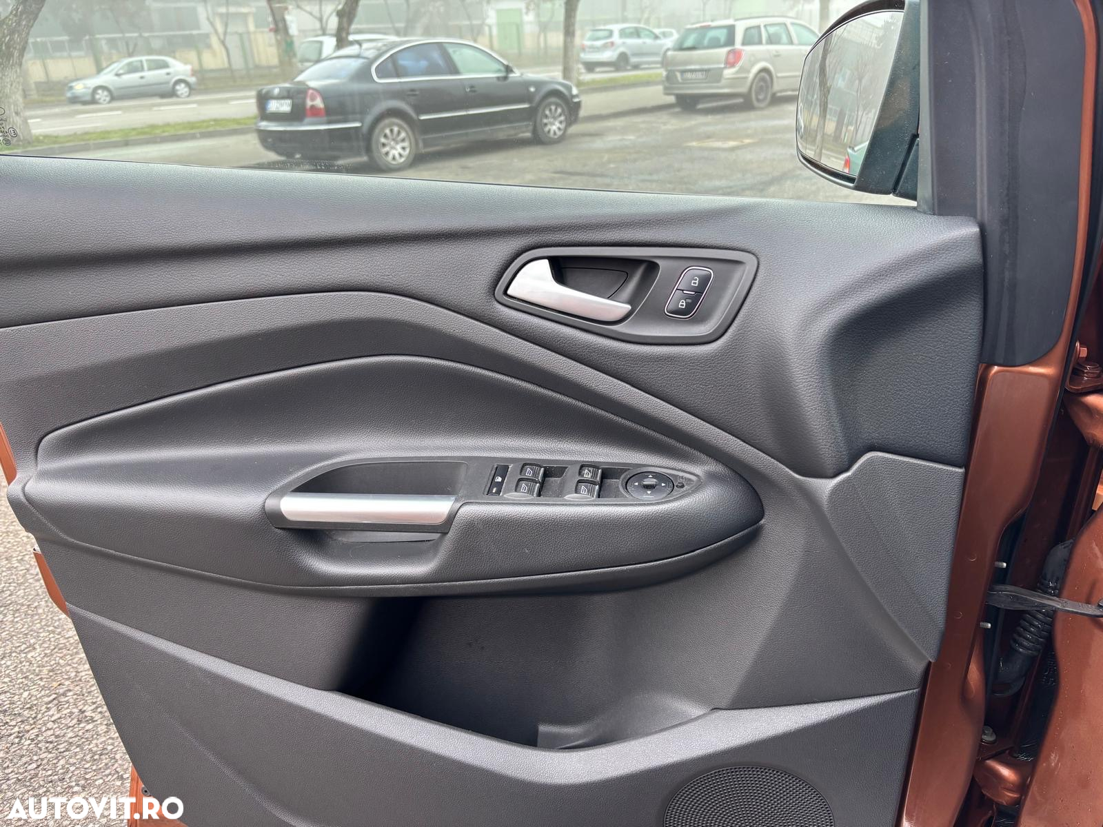 Ford Kuga 2.0 TDCi 4WD Powershift ST-Line - 15