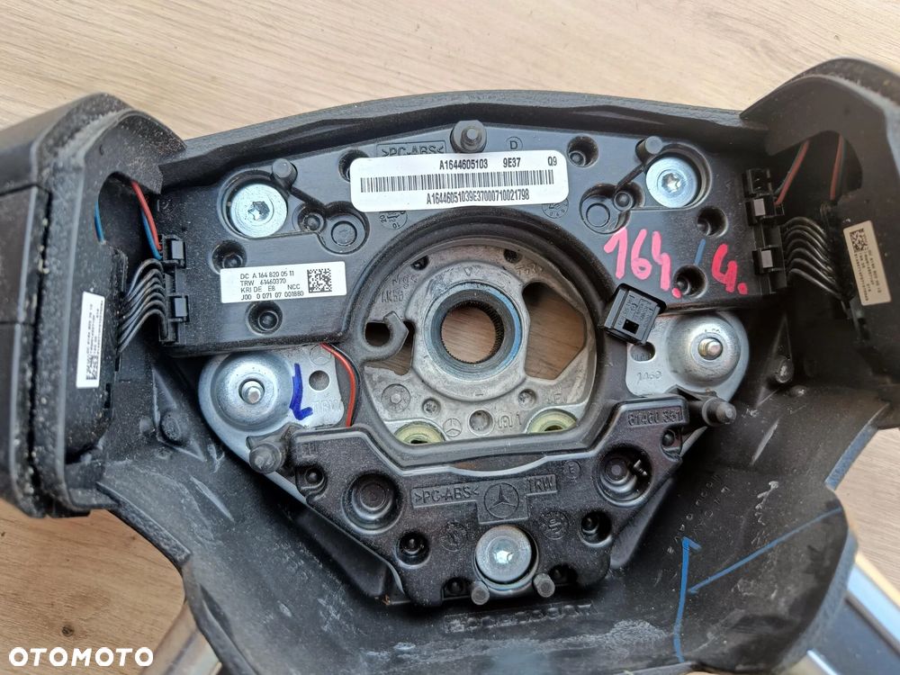 MERCEDES W164 ML X164 GL W251 KIEROWNICA CZARNA SKÓRZANA ŁOPATKI - 9