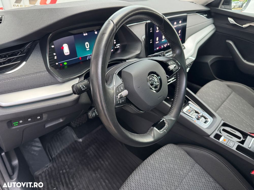Skoda Octavia 2.0 TDI DSG Style - 22