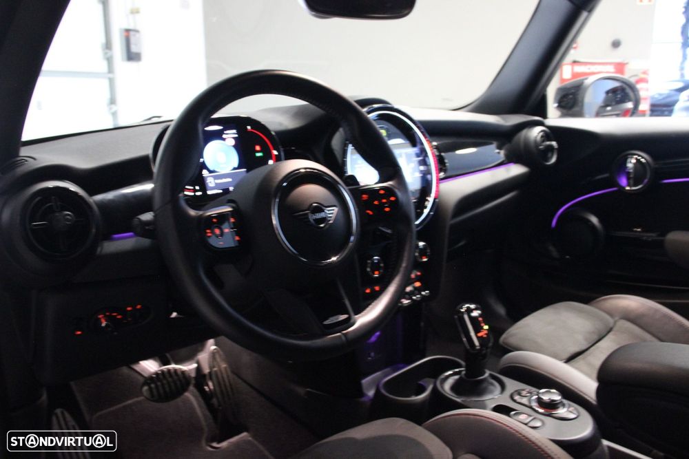 MINI 3 Portas John Cooper Works Plus Auto Desportiva - 16