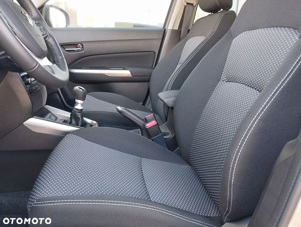 Suzuki Vitara 1.4 Boosterjet mHEV Premium Plus 2WD - 24